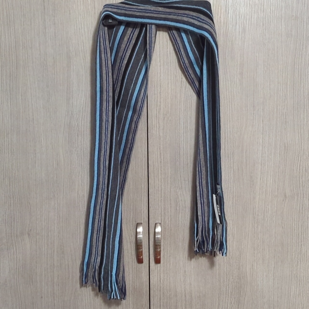 Geoffrey beene scarve